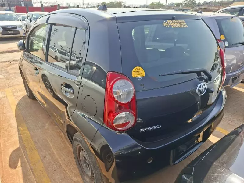 TOYOTA Passo   - 2013