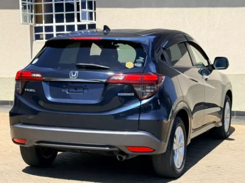 Honda Vezel    - 2018