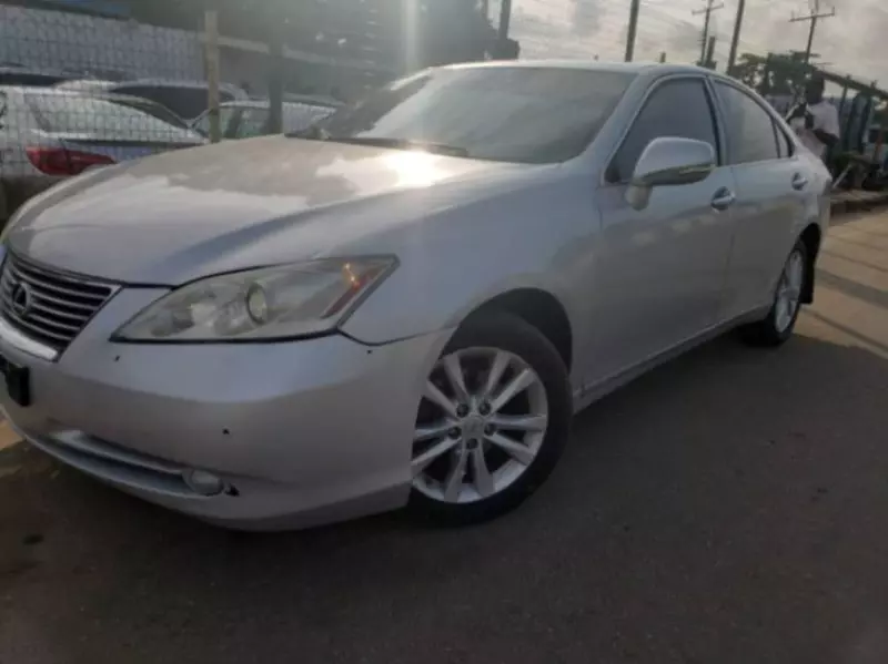 Lexus ES   - 2008