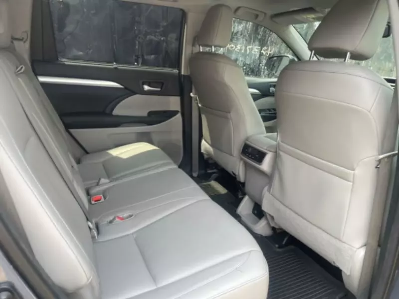 TOYOTA Highlander   - 2015