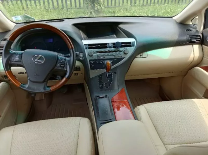 Lexus RX 350   - 2010