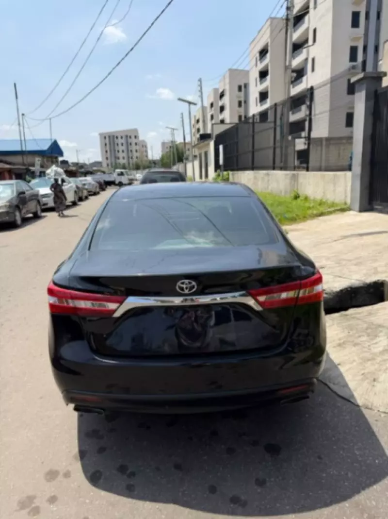 TOYOTA Avalon   - 2013