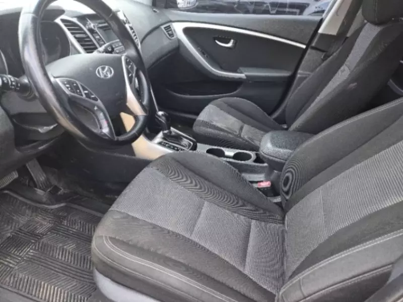 Hyundai Elantra   - 2016