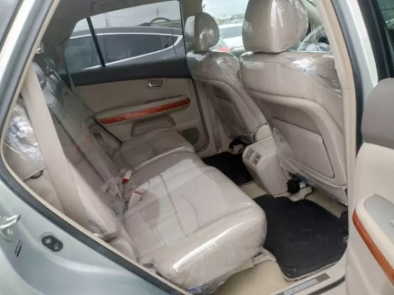 Lexus RX 350L   - 2009