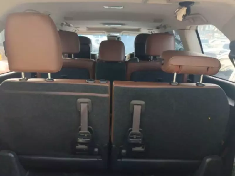 TOYOTA Landcruiser  V8   - 2016
