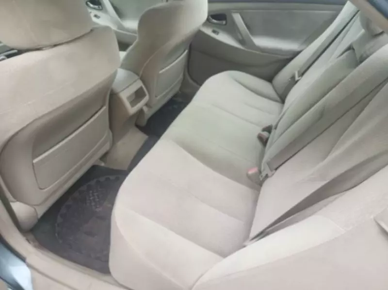 Toyota Camry   - 2010