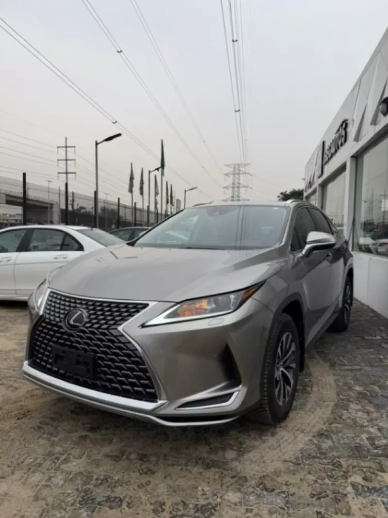Lexus RX   - 2017