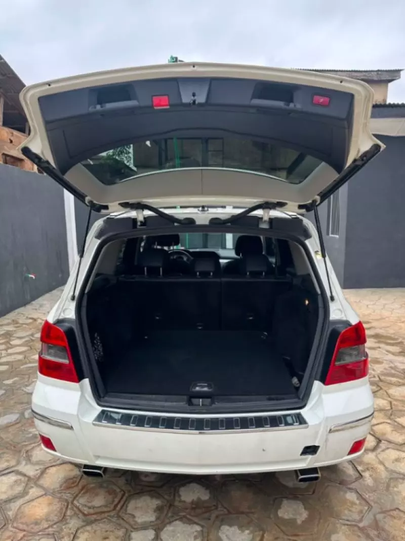 Mercedes-Benz GLK 350   - 2010