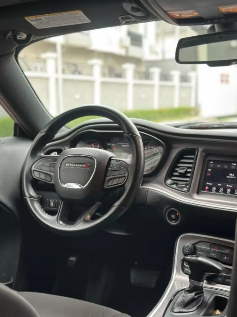 Dodge Challenger   - 2022