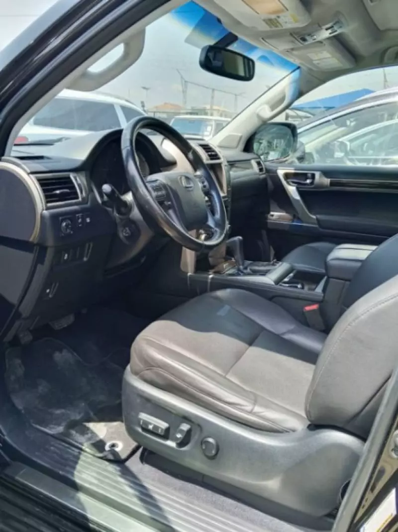 Lexus GX 460   - 2013