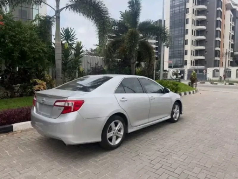 TOYOTA Camry   - 2014