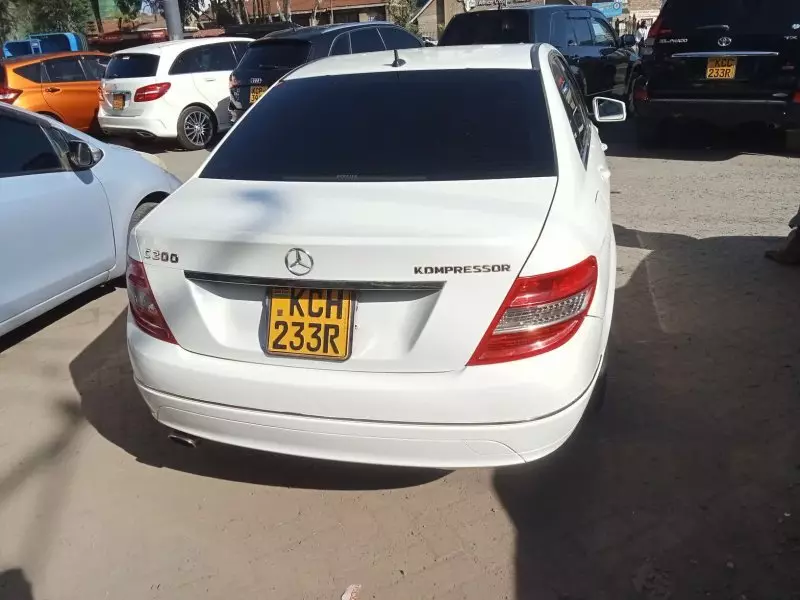 Mercedes-Benz C200   - 2002