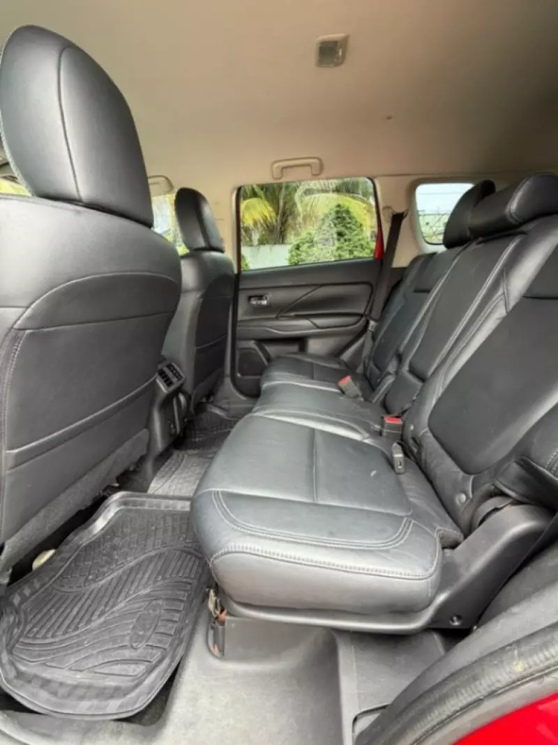 Mitsubishi OUTLANDER   - 2020