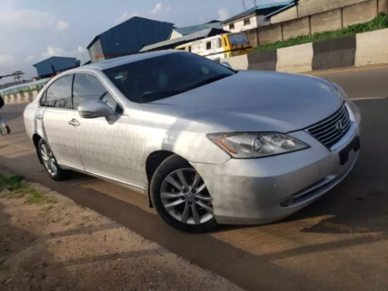 Lexus ES   - 2008
