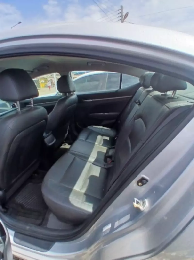Hyundai Elantra   - 2017