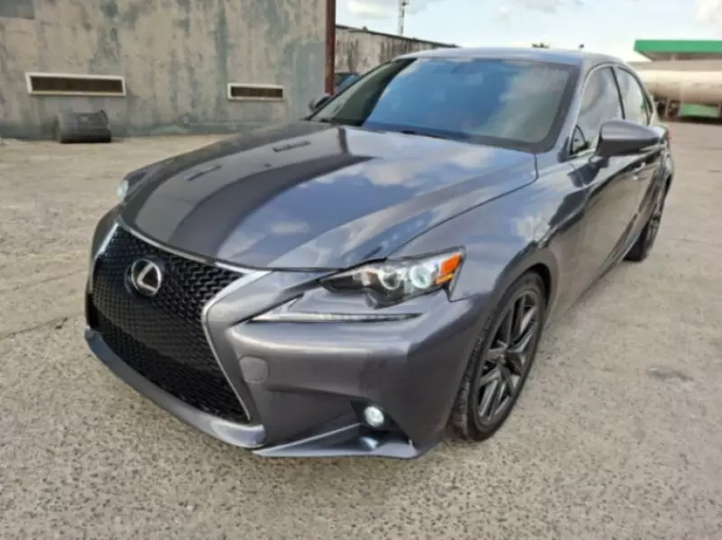 Lexus IS   - 2014