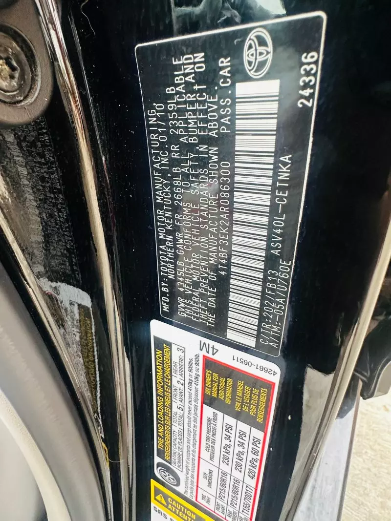 Toyota Camry   - 2010