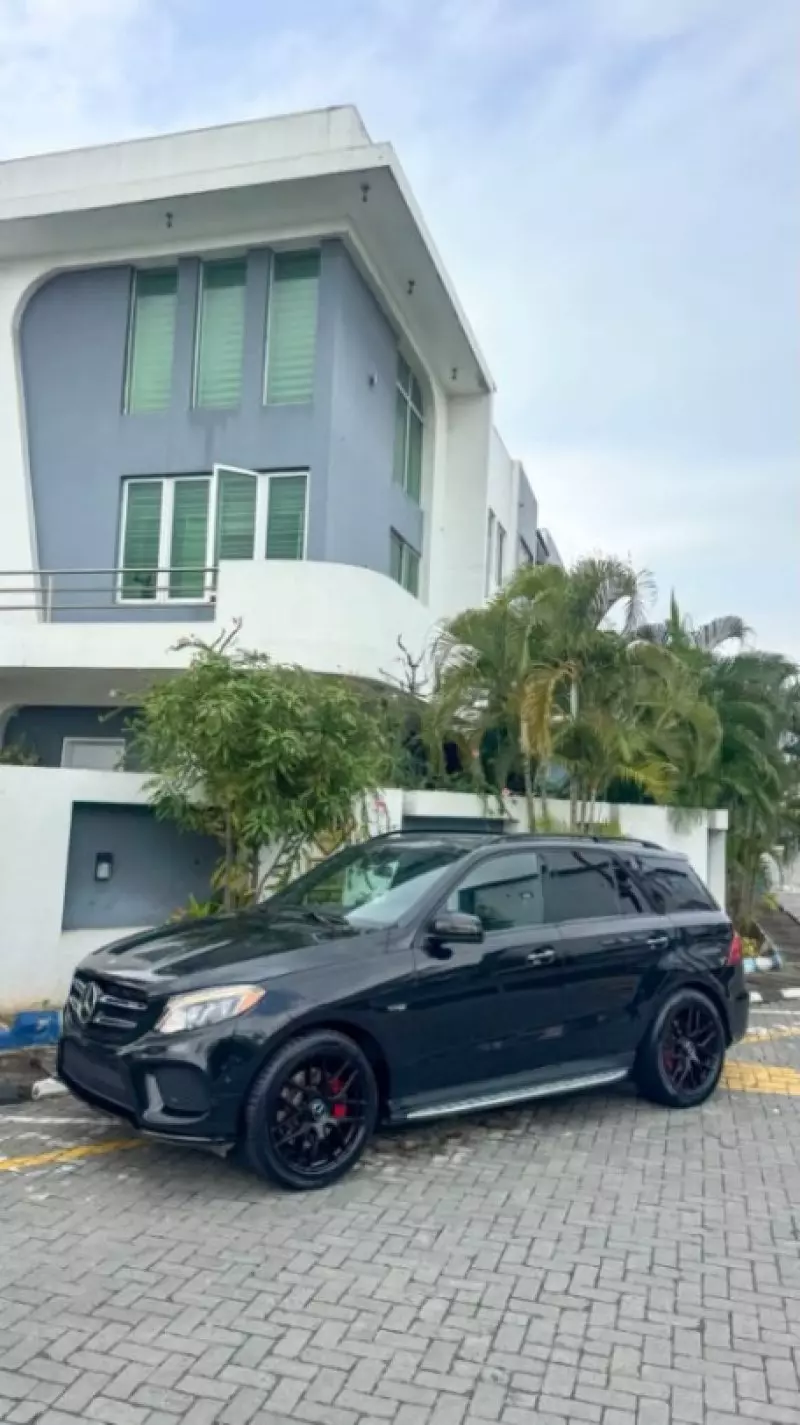 Mercedes-Benz GLE-Class   - 2018