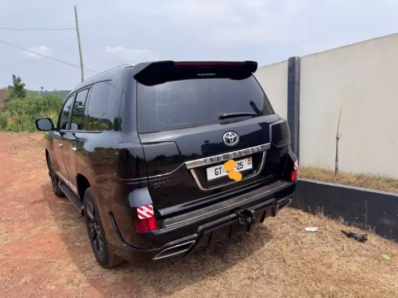 Toyota Land Cruiser   - 2013