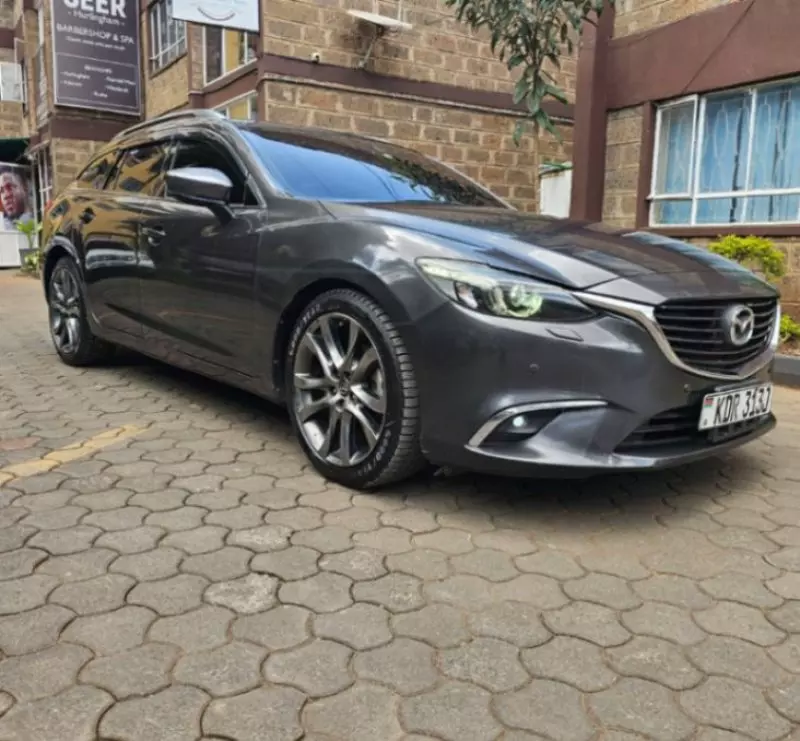 Mazda Atenza    - 2017