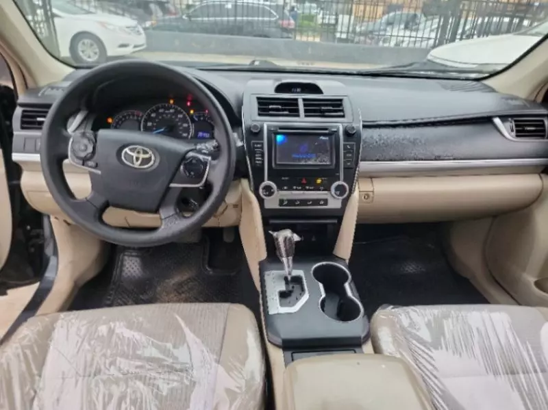 Toyota Camry   - 2012