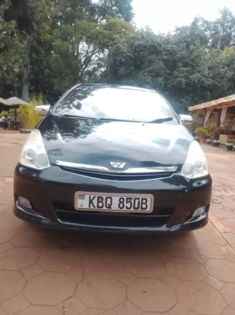 Toyota Wish   - 2004