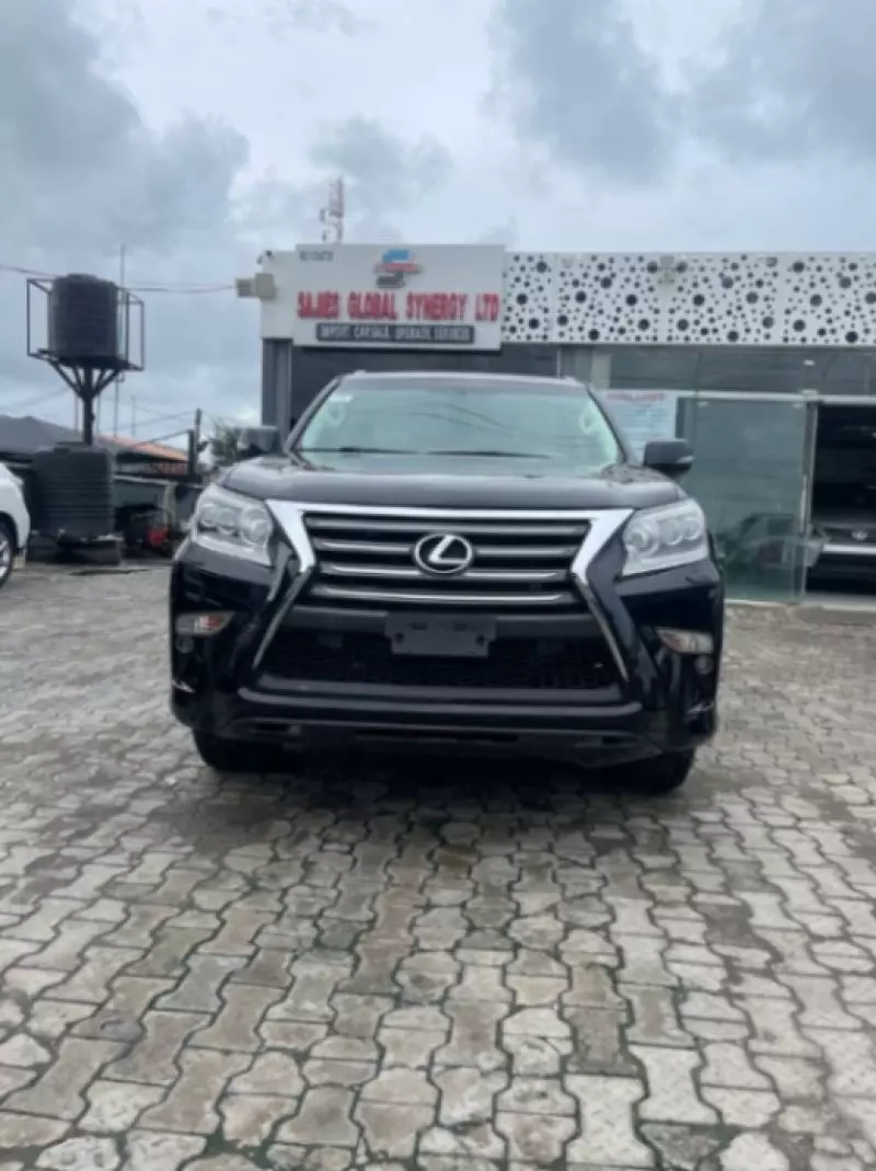 Lexus GX 460   - 2010