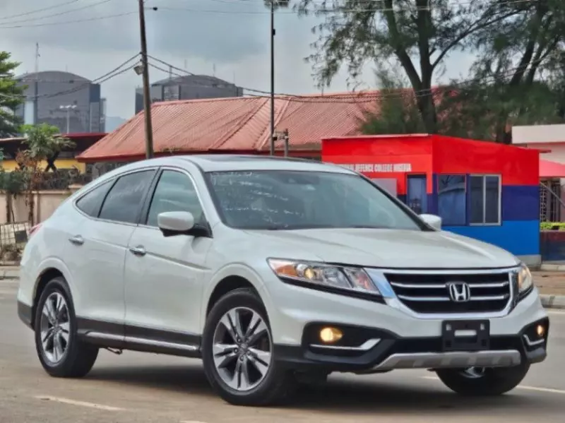 Honda Crosstour   - 2013