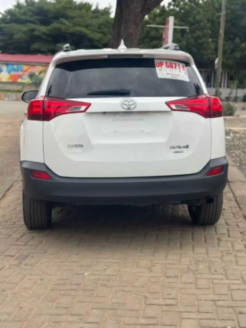 Toyota Rav4   - 2014