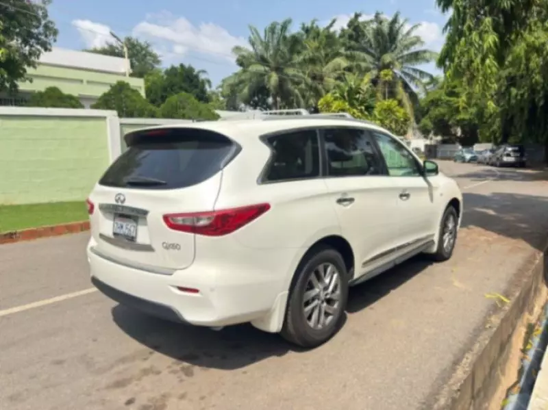 Nissan Infiniti   - 2014