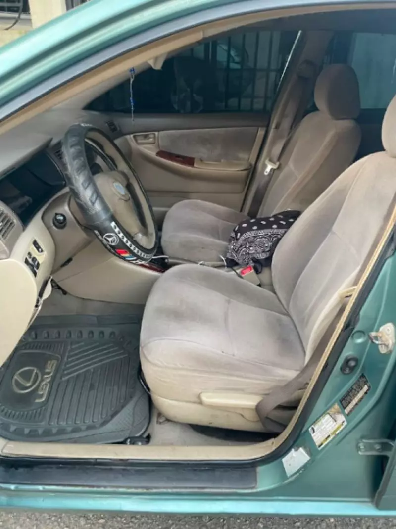 TOYOTA Corolla   - 2005