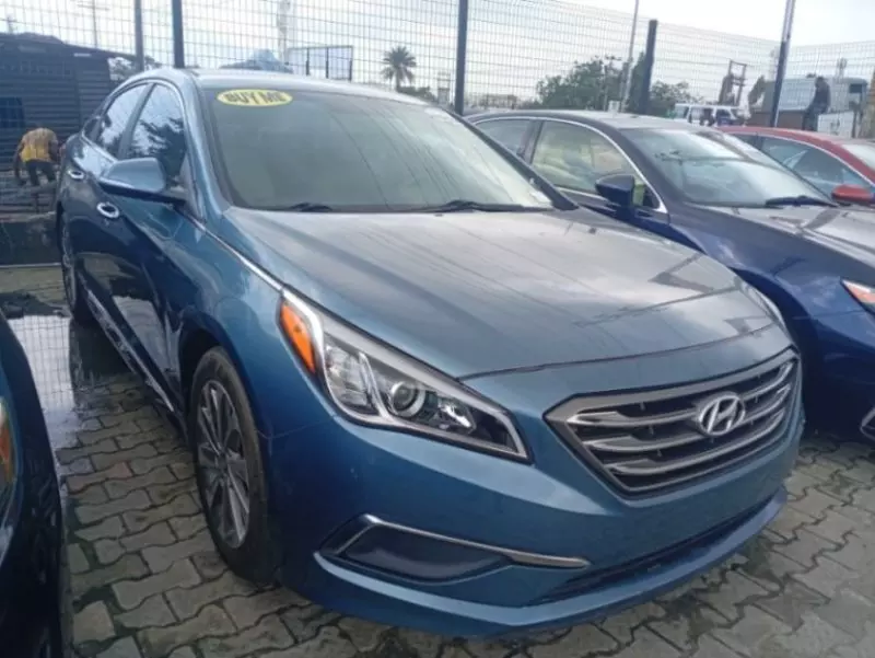 Hyundai Sonata   - 2014