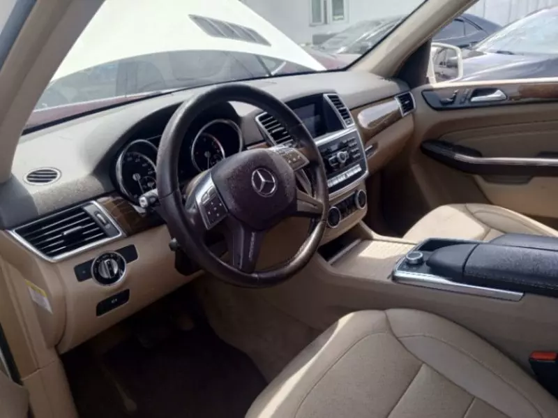 Mercedes-Benz ML-Class   - 2013