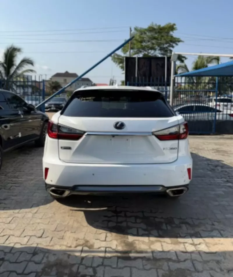 Lexus RX   - 2016