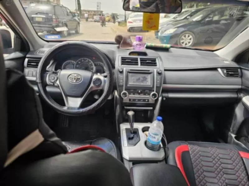 TOYOTA Camry   - 2013