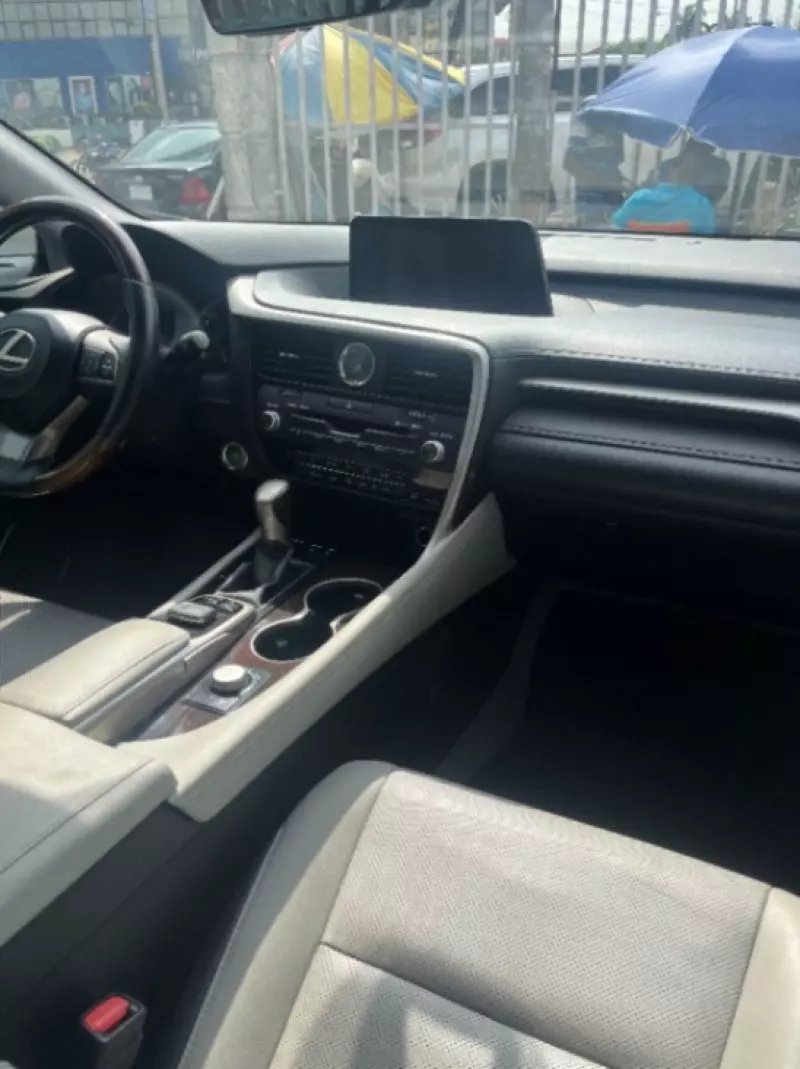 Lexus RX   - 2016