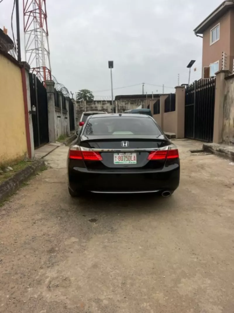 Honda Accord   - 2013