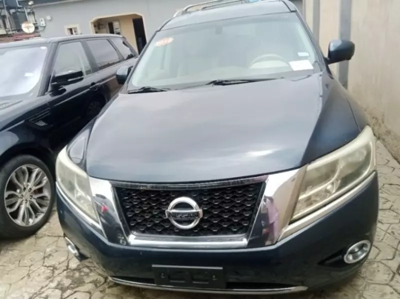 Nissan Pathfinder   - 2015