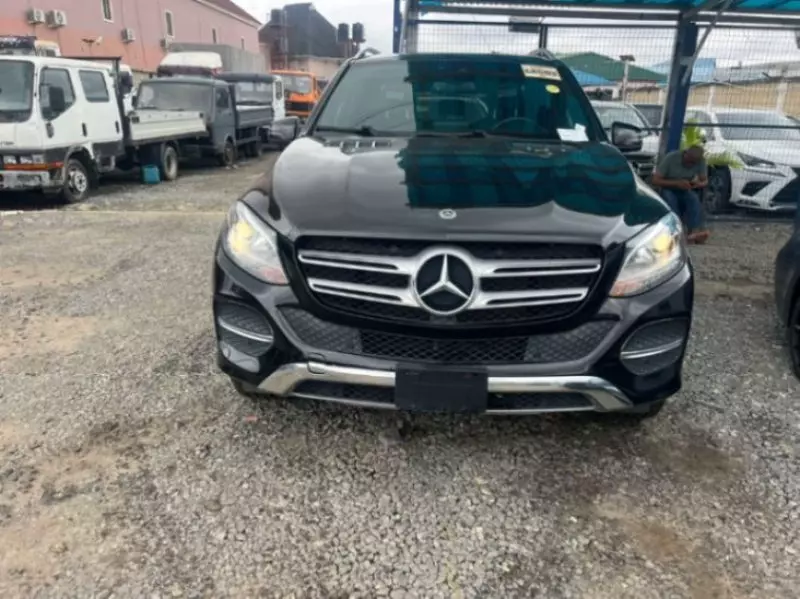 Mercedes-Benz GLE 350   - 2017