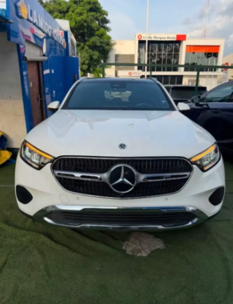 Mercedes-Benz GLC 300   - 2025