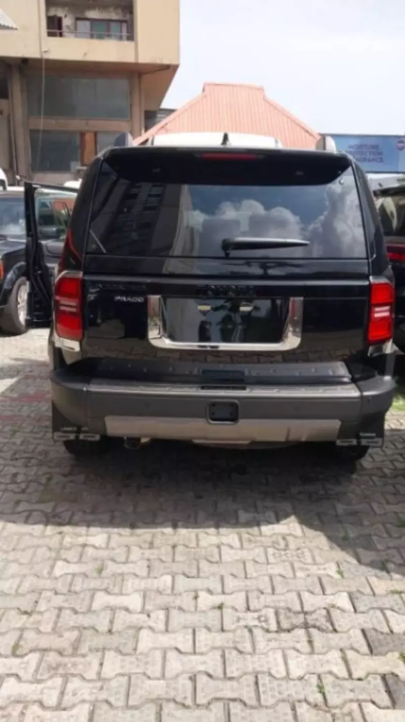 Toyota Landcruiser Prado   - 2025