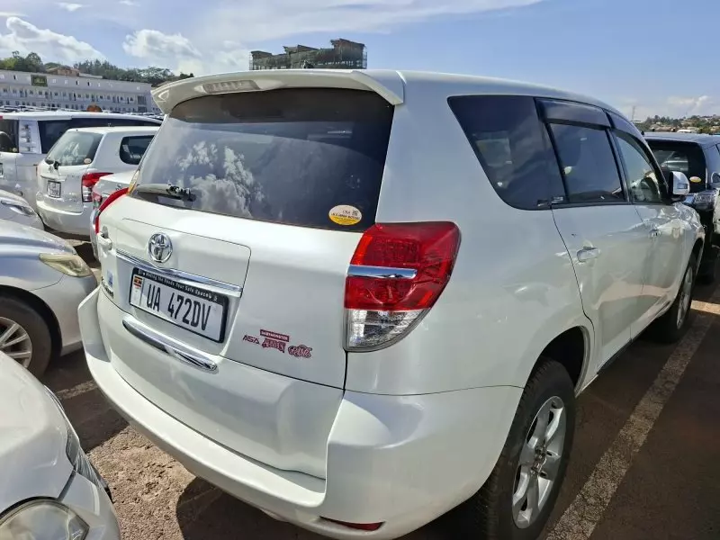 Toyota Vanguard    - 2013