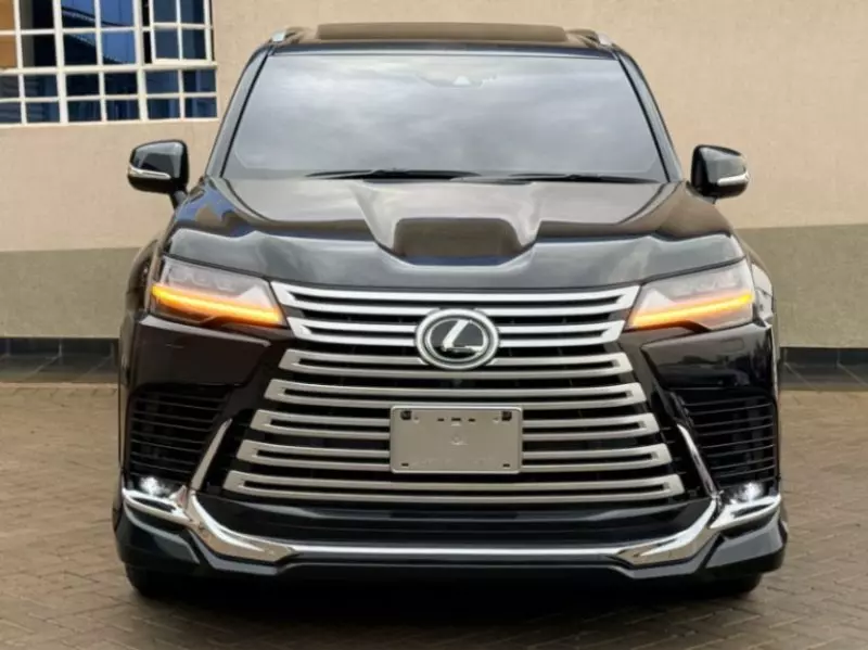 Lexus LX 600   - 2023