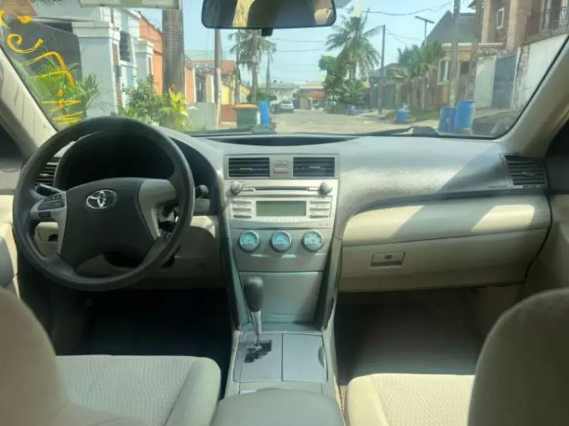 TOYOTA Camry   - 2011