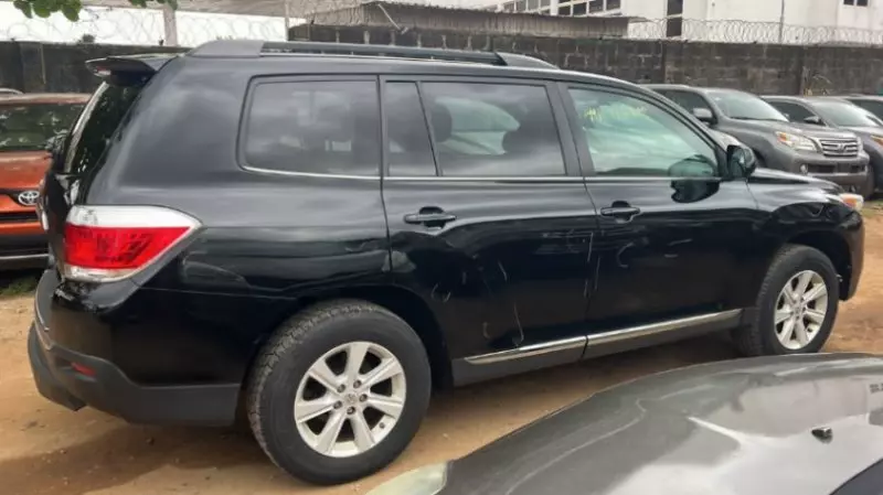 TOYOTA Highlander   - 2012