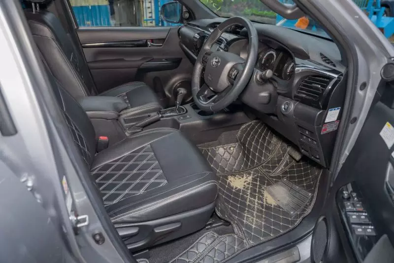 TOYOTA Hilux - 2019