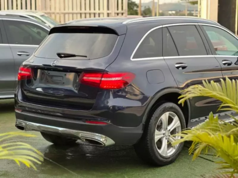 Mercedes-Benz GLC 300   - 2018