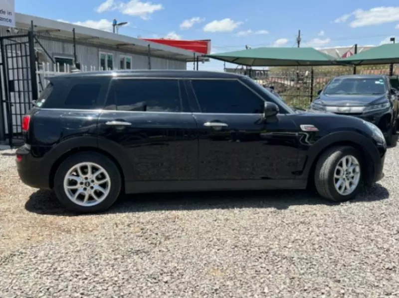 MINI Cooper Clubman   - 2019