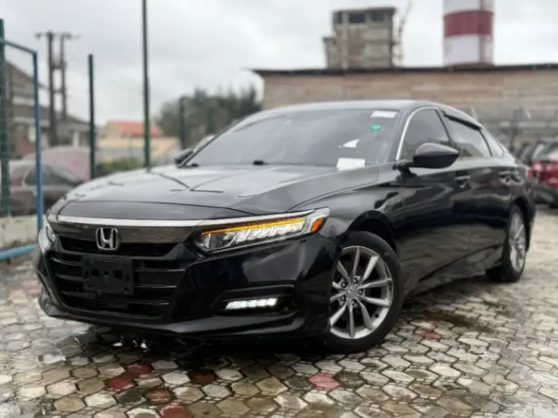 Honda Accord   - 2018