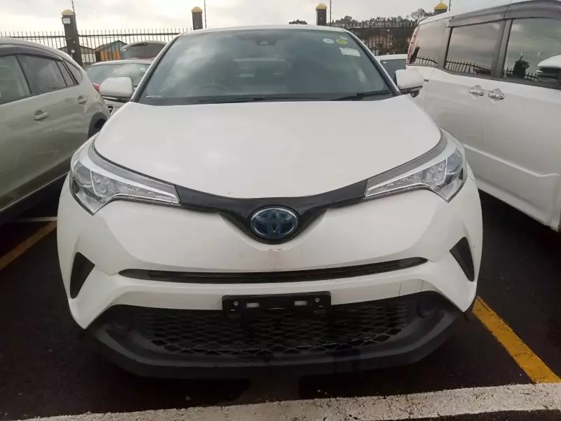 Toyota CH-R   - 2017